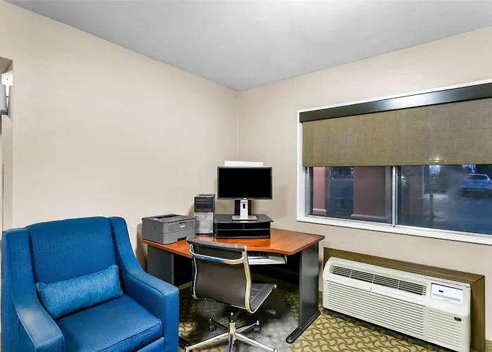 Comfort Inn Red Horse Frederick
